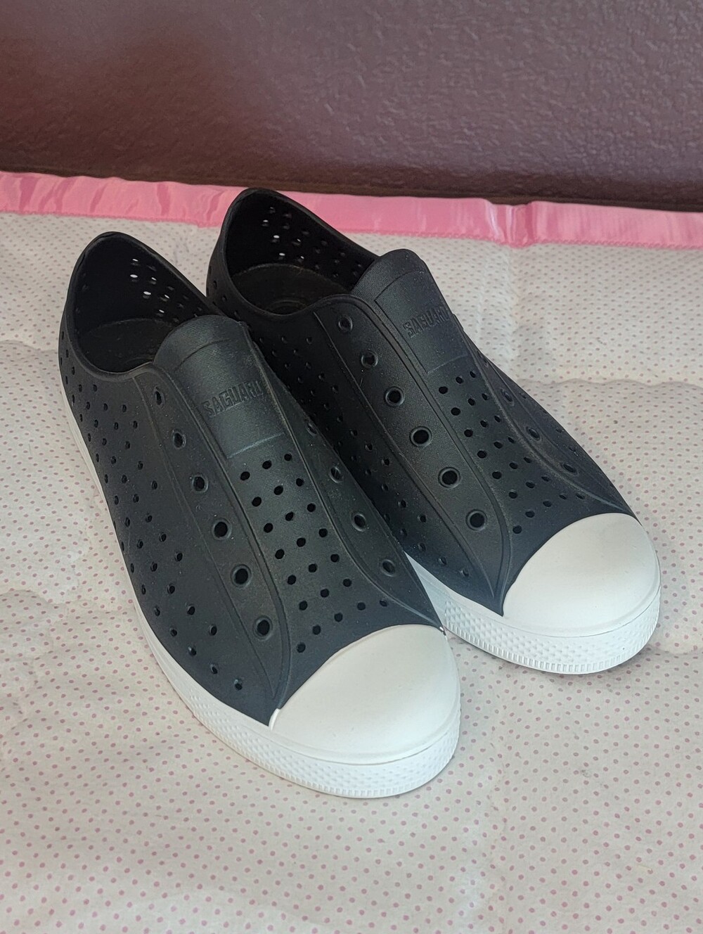 Saguaros Black & White Slip-On Ventilated Unisex Shoes– Women’s 10/Men's 8